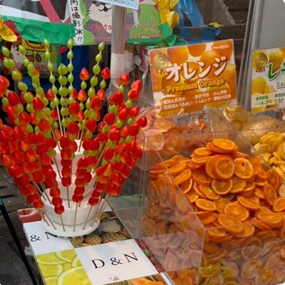 D&N原宿店　いちご飴のサンプル